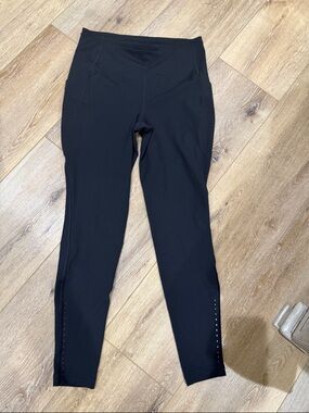 Lululemon Fast and Free High Rise Leggings Black with Reflective Detail Size 10